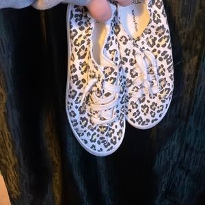 Leopard print flats